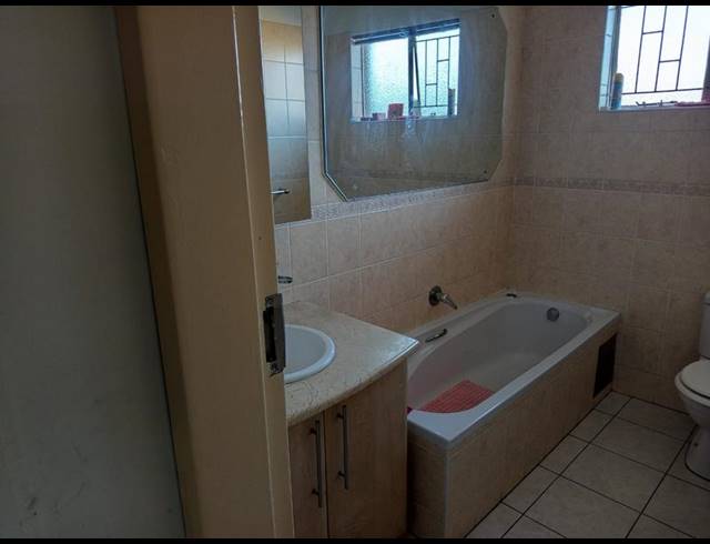 3 BEDROOM TOWNHOUSE FOR SALE IN LYNDHURST